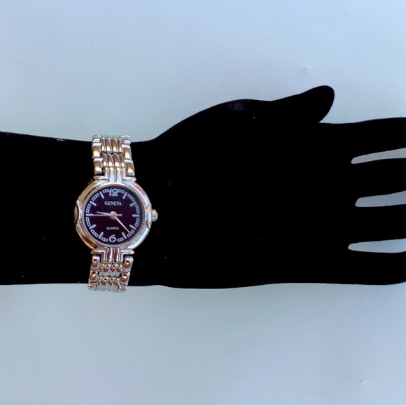 Ladies Geneva stainless steel watch ❤️